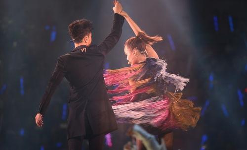 国产中文字幕人妻在线视,人妻在线视的精彩瞬间回顾